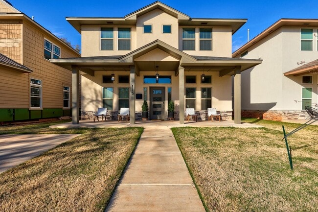 Stunning 4 Bedroom 3 Bath Home - Stunning 4 Bedroom 3 Bath Home