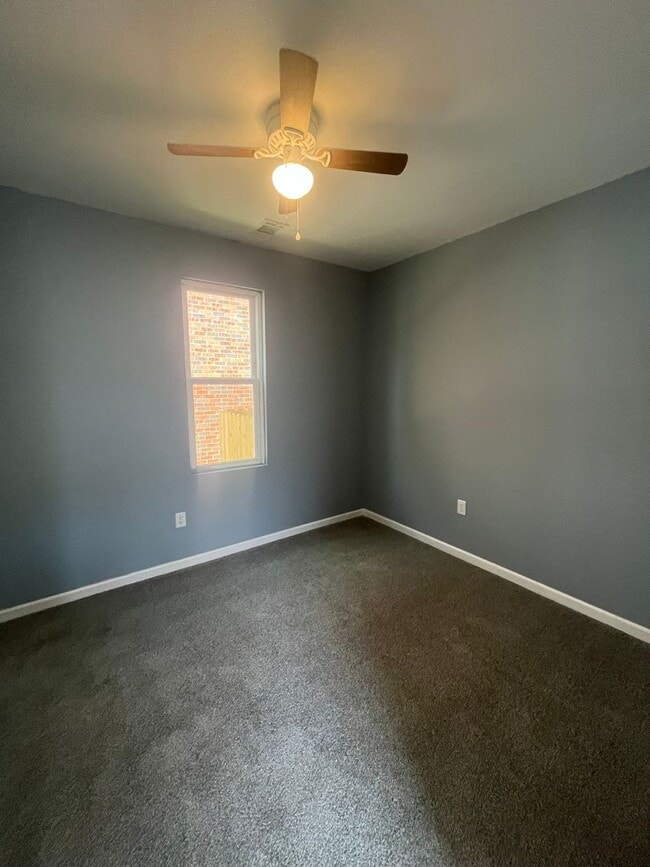 Photo - Beautiful Fully Renovated 2/1 Duplex! Unit 2407 W Jefferson St #1