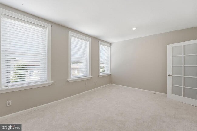 Photo - 1423 Duncan St NE