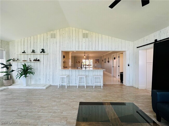 Photo - 140 W Pago Pago Dr