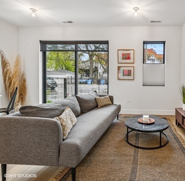 Photo - 1847 N Humboldt Blvd Unit 103