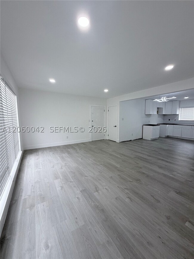 Photo - 316 Surfside Blvd Unit 2