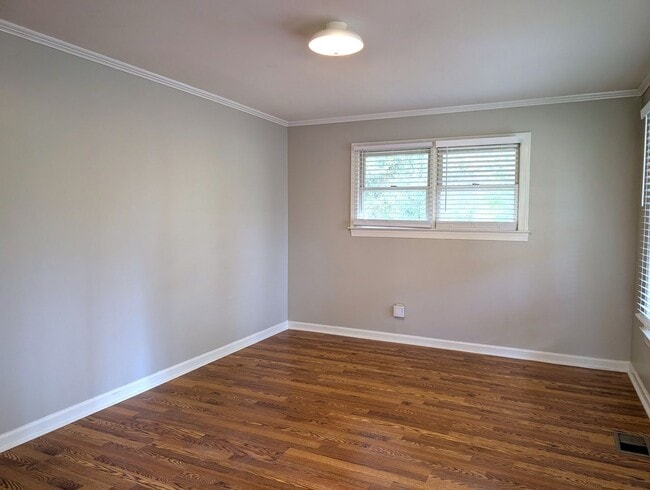 Photo - Cozy Ranch Style Home Located in Lancaster...