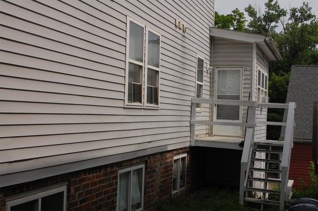 Photo - 40 E State St