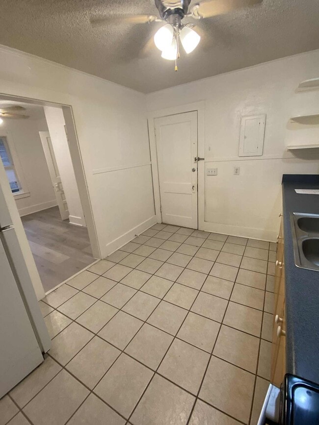 Photo - 2315 15TH AVE