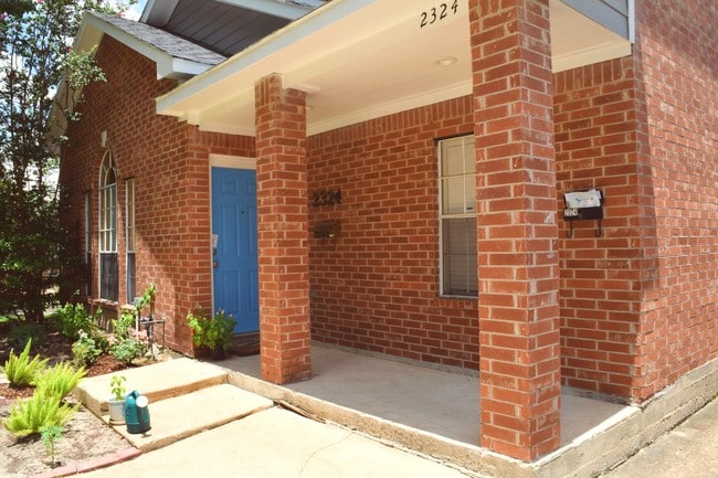 Photo - 2324 Sheridan St Unidad A