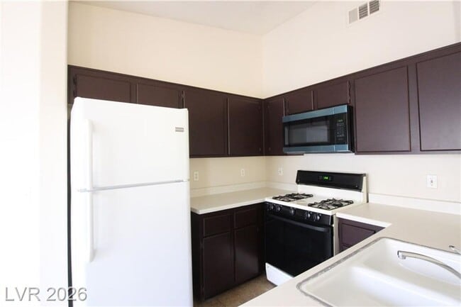 Photo - GATED 2 BED/2BATH CONDO IN NORTH LAS VEGAS Unit 2041