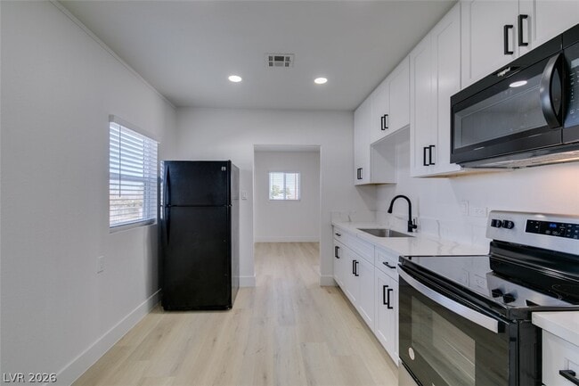 Photo - 254 W Basic Rd