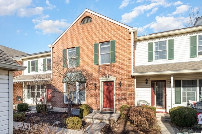 Building Photo - 2039F Raleigh Rd