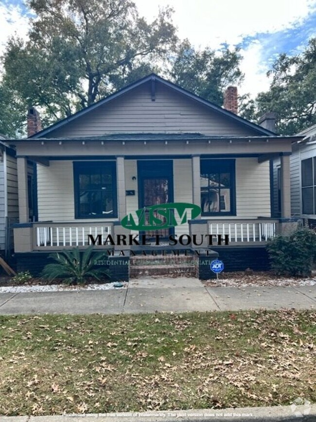 Building Photo - West Savannah Renovation Rental