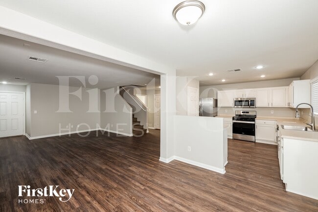 Photo - 2046 Peacemaker Rd
