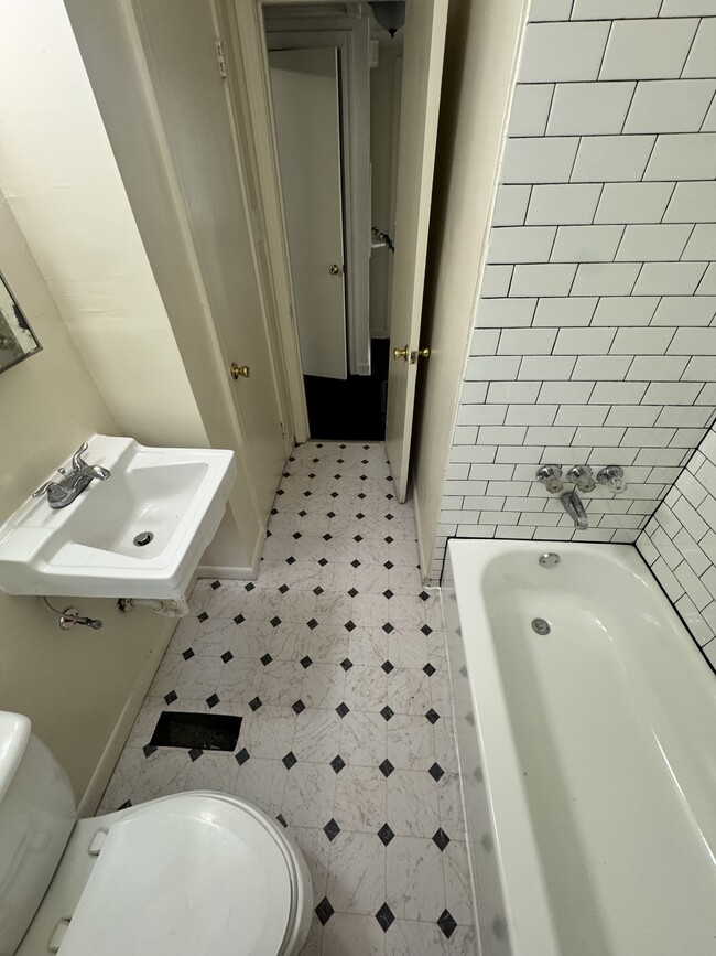 Photo - 3927 37th Ave N