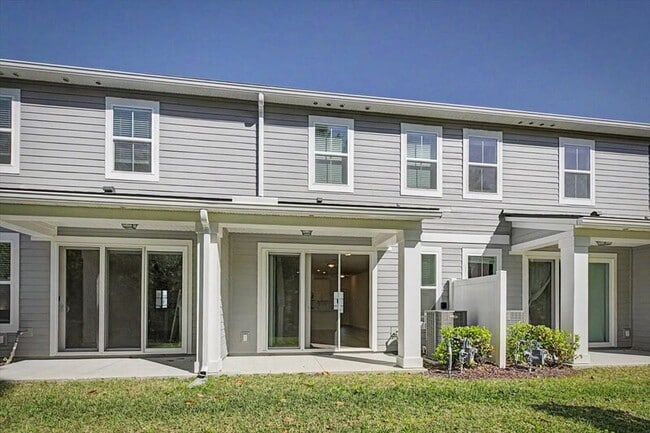 Photo - 61 Mellowood Ln