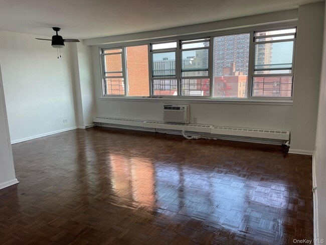 Building Photo - 164-20 Highland Ave Unit 4B