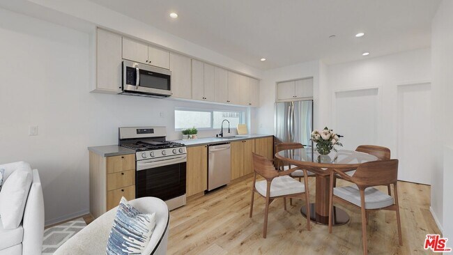 Photo - 3820 Mont Clair St Unit 1