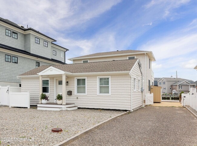 447 Tunney Ave