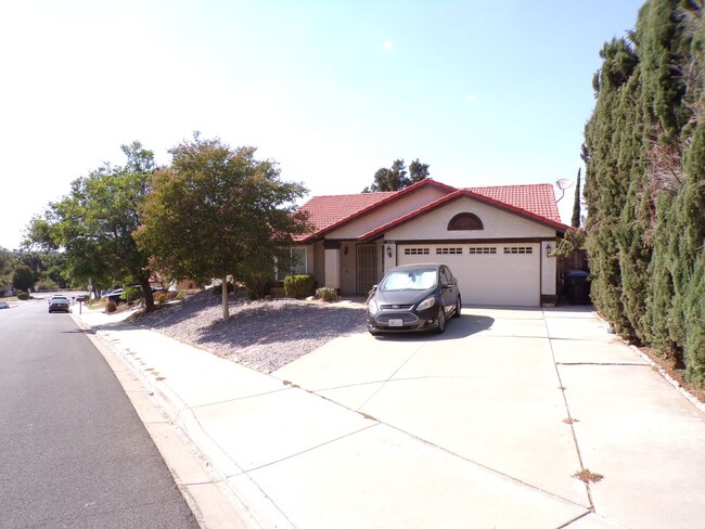 3BR 2 BA Great area of Moreno Valley only ... - 3BR 2 BA Great area of Moreno Valley only ... Casa