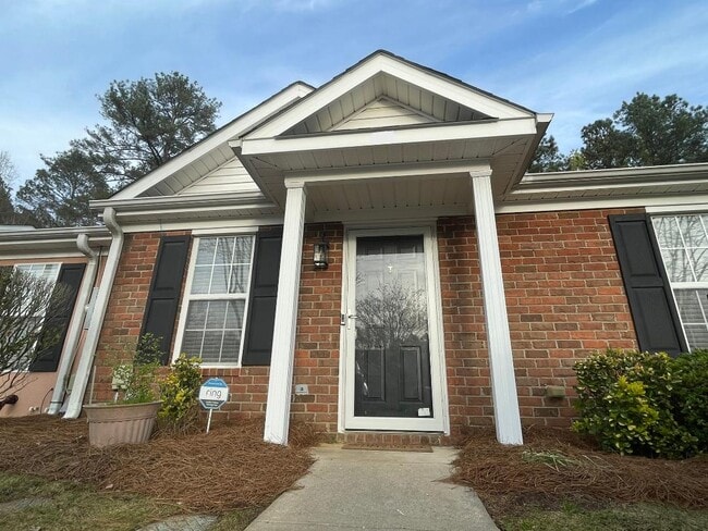 Building Photo - 56 Charlestowne Dr Rental