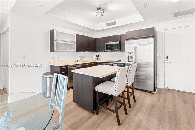 Photo - 90 SW 3rd St Unidad 90 SW 3rd St  1115