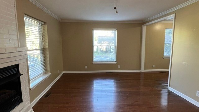 Photo - 421 18th St NW