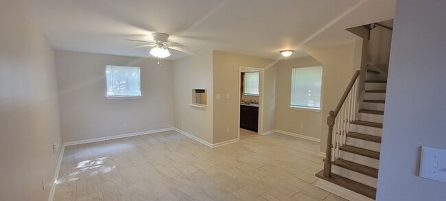 Photo - 7856 Sand St