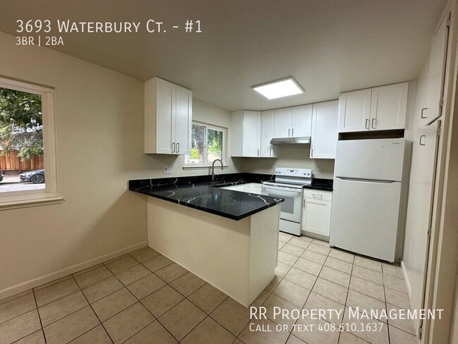 Photo - 3693 Waterbury Ct Unidad #1