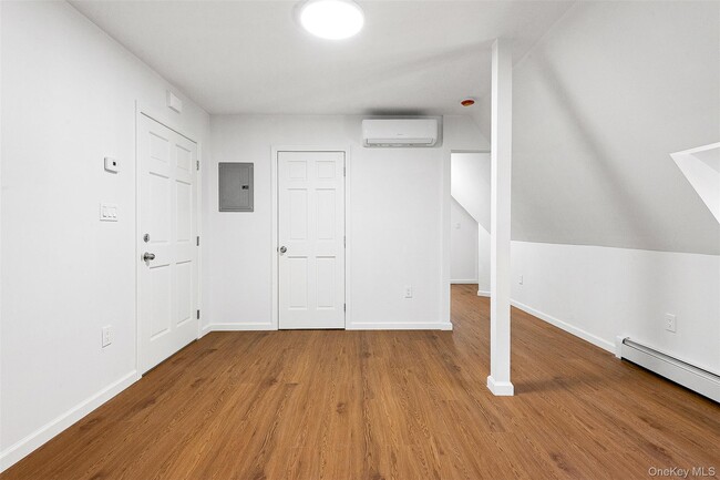 Photo - 100-05 69th Ave Unit 3rd Floor