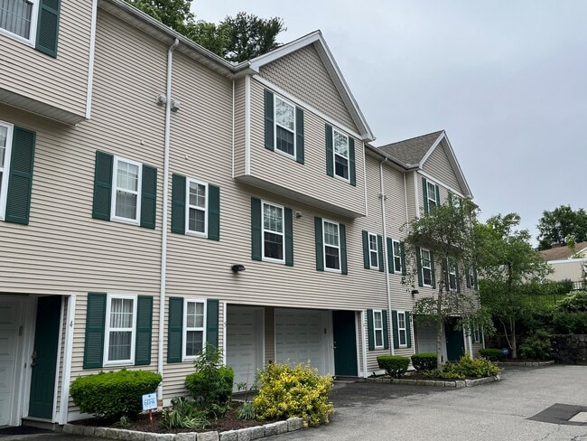 Photo - 53 Seaside Ave Unit APT 6