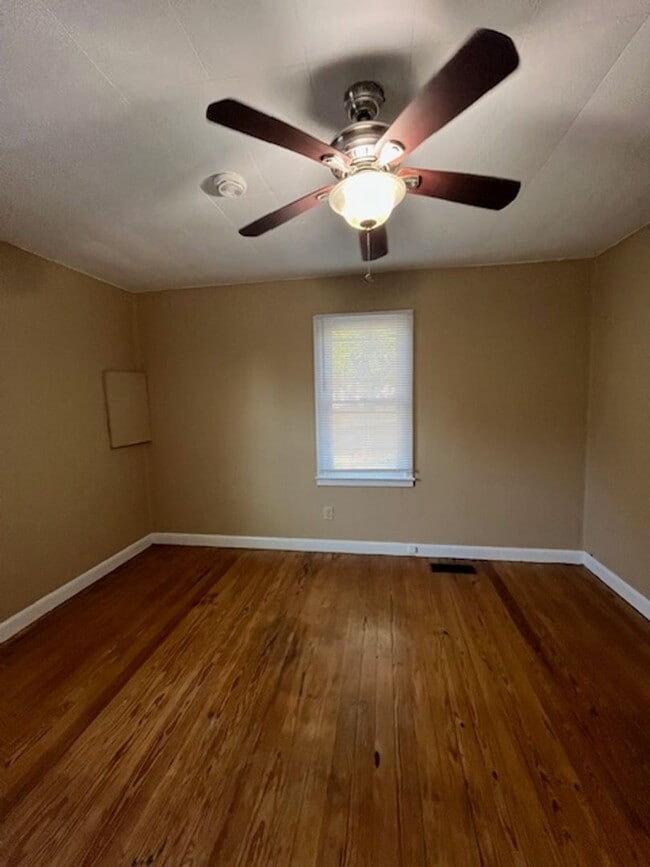 Photo - 2 bedroom, 1 bathroom home located in the heart of Lexington