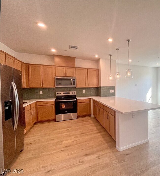 Photo - 8683 Luxuriant Ave