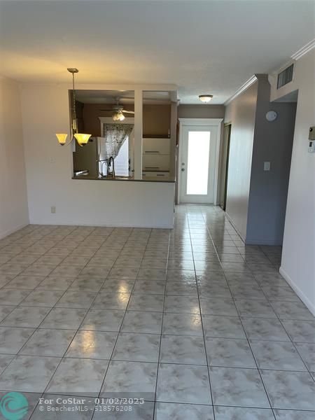 Photo - 4421 NW 16th St Unidad G211