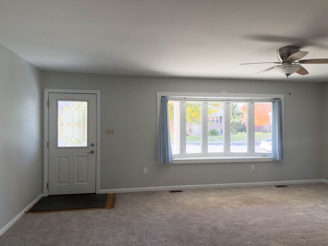 Photo - 837 Martin Ave