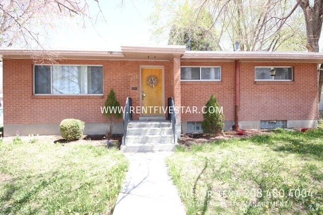 Building Photo - 256 N 13th Ave Rental