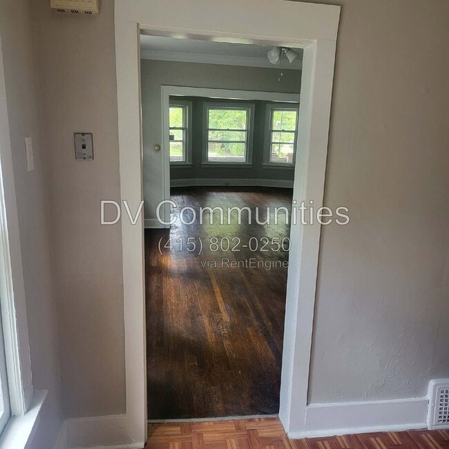 Photo - 1637 Eddington Rd Unit 1