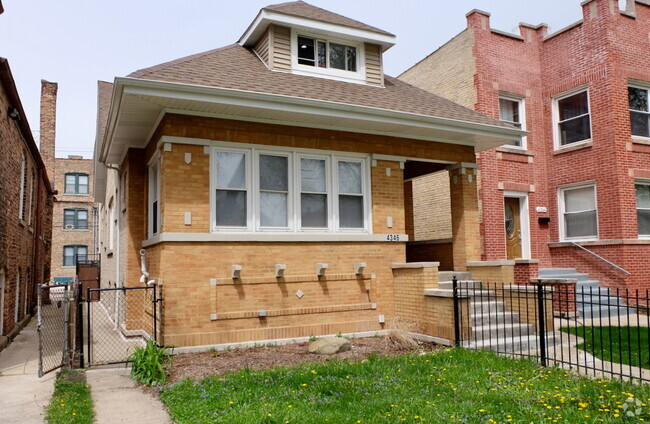 Building Photo - 4346 W Parker Ave Rental