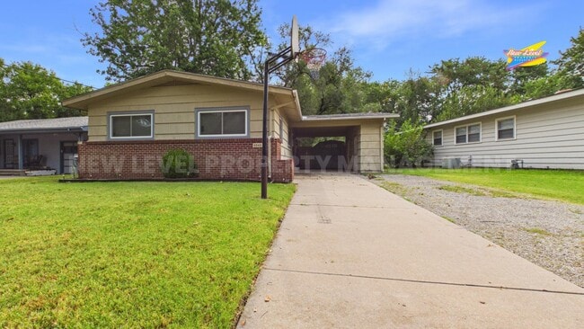 Photo - 6040 Hartford Dr