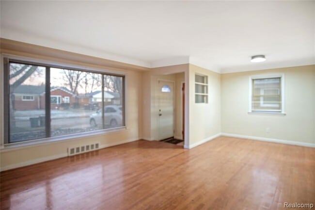 Photo - 24101 Westhampton St