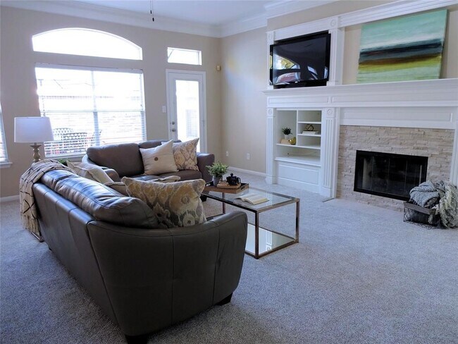 Photo - 14 Paddock Pines Pl