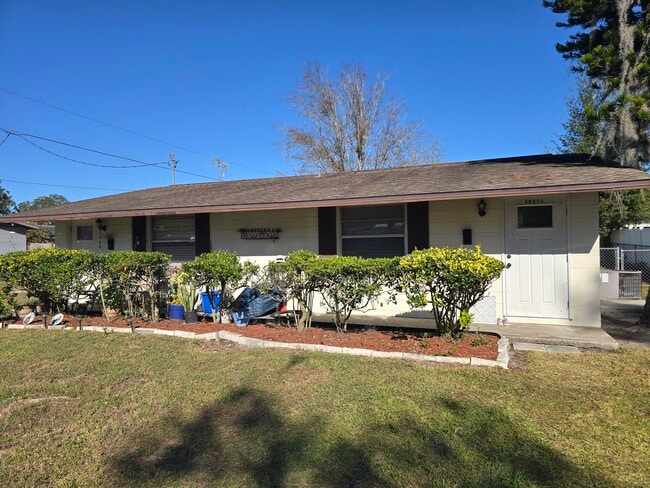 Photo - 38835 B Ave Unit Zephyrhills apartment