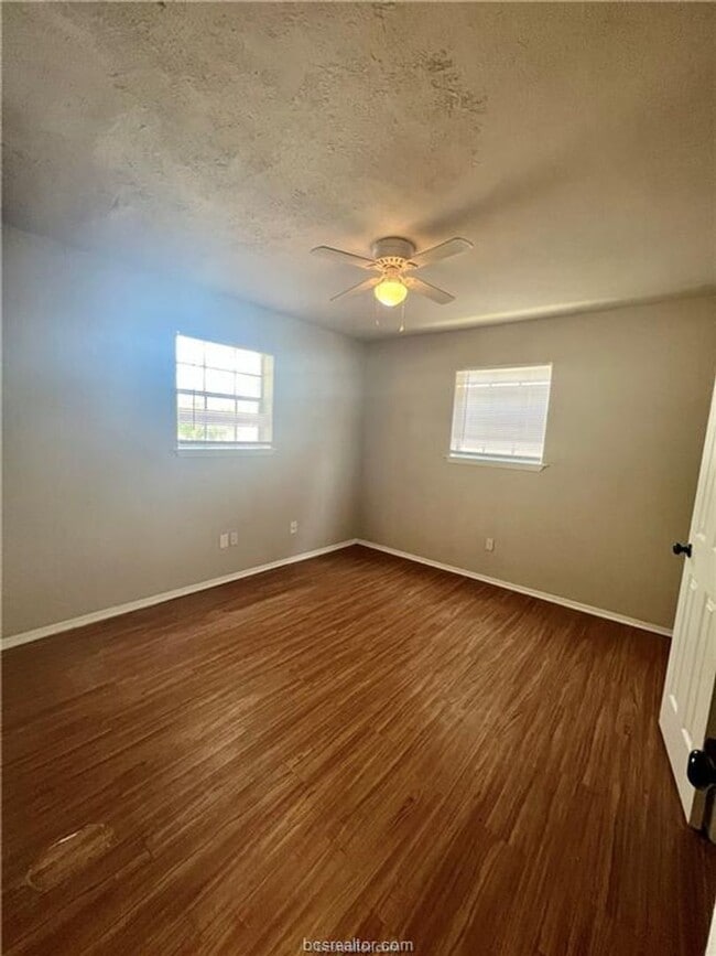 Photo - 2402 Jaguar Dr Unidad 2402 Jaguar Drive #B
