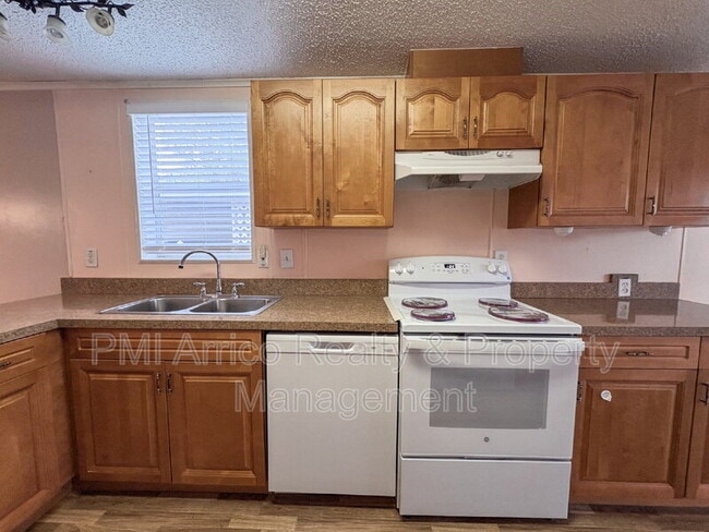 Photo - 3505 Meteor Pl