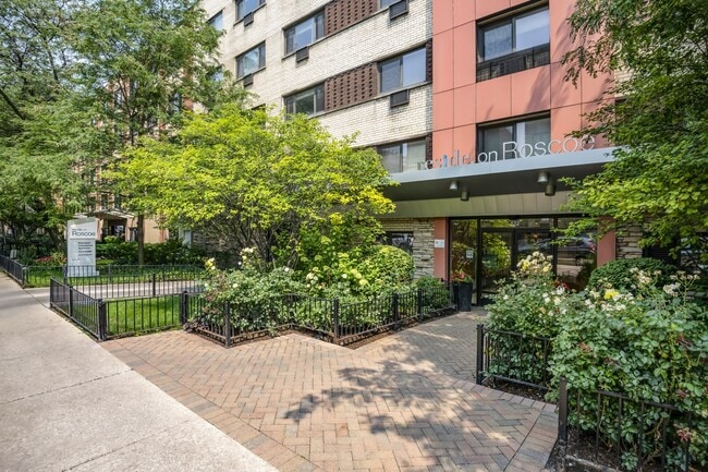 Building Photo - Reside on Roscoe Rental