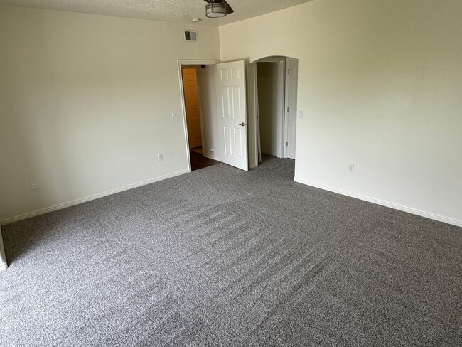 Photo - 194 Albion Village Way Unidad #406