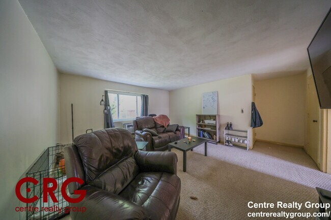 Photo - 66 Bryon Rd Unit 4