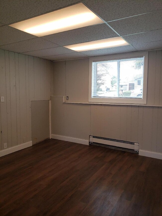 Photo - 2450 Hamilton St