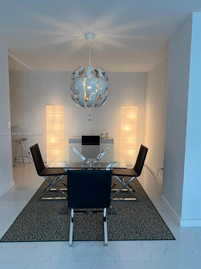 5601 Collins Ave Unit 1115