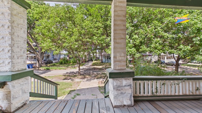 Photo - 334 N Holyoke Pl