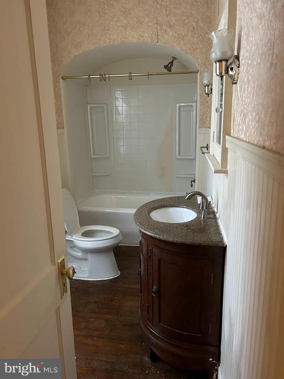 Photo - 1624 Browning Rd