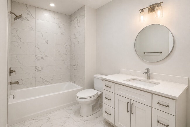 Photo - 822 N Winchester Ave