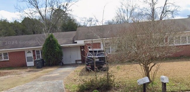 Building Photo - 1203 W College St Unit A